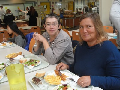 Repas européen au restaurant